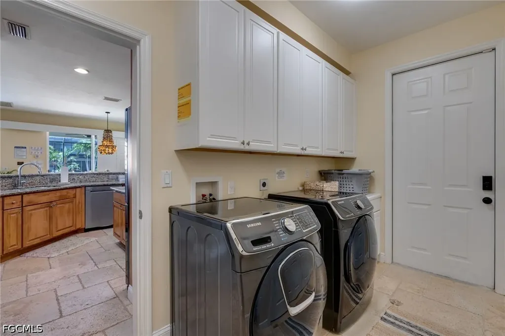 2021 SE 17th Place Cape Coral FL 33990