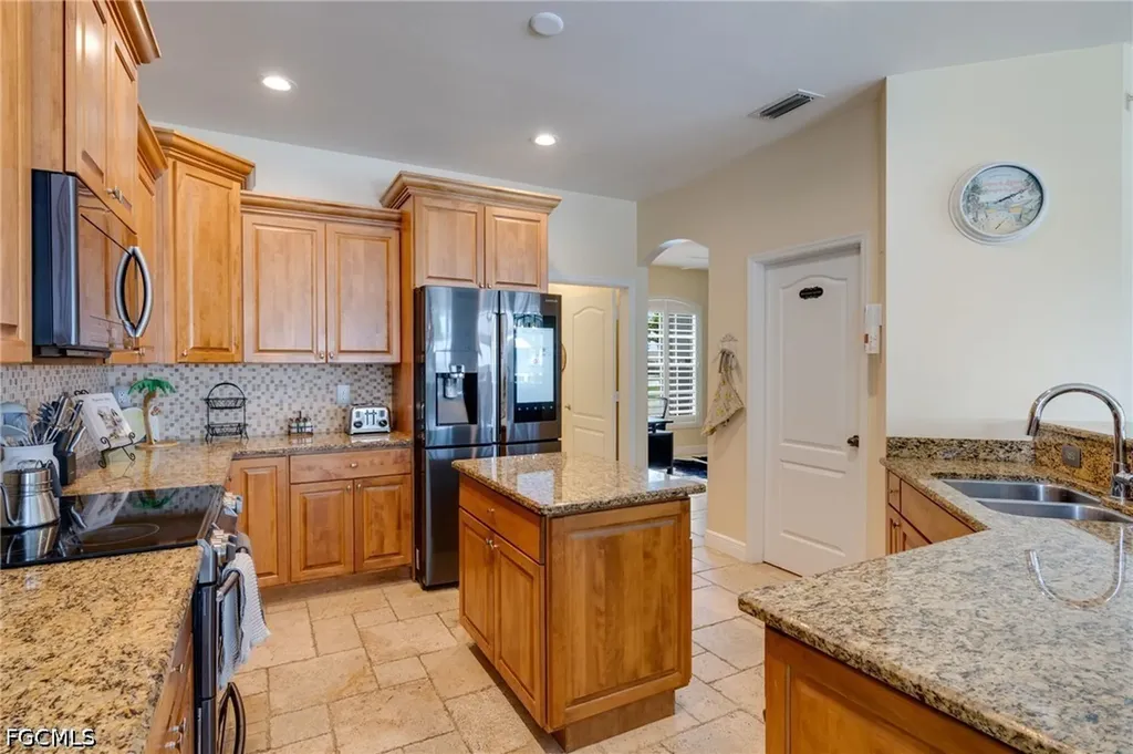 2021 SE 17th Place Cape Coral FL 33990