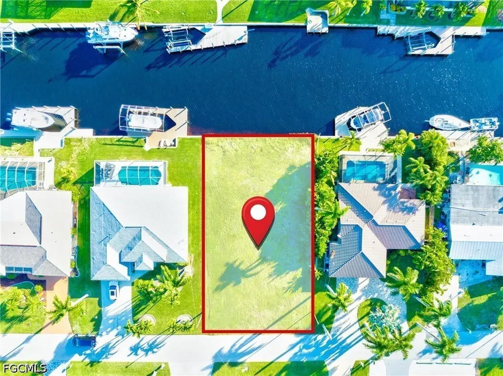 2022 SE 29th Street Cape Coral FL 33904