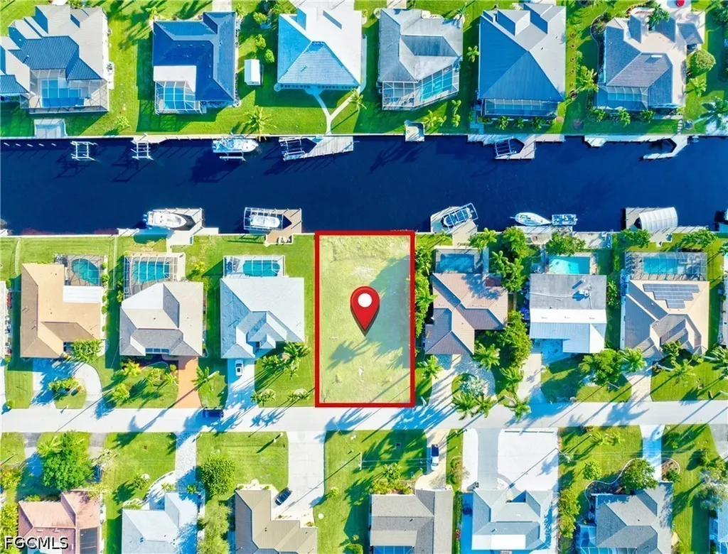 2022 SE 29th Street Cape Coral FL 33904