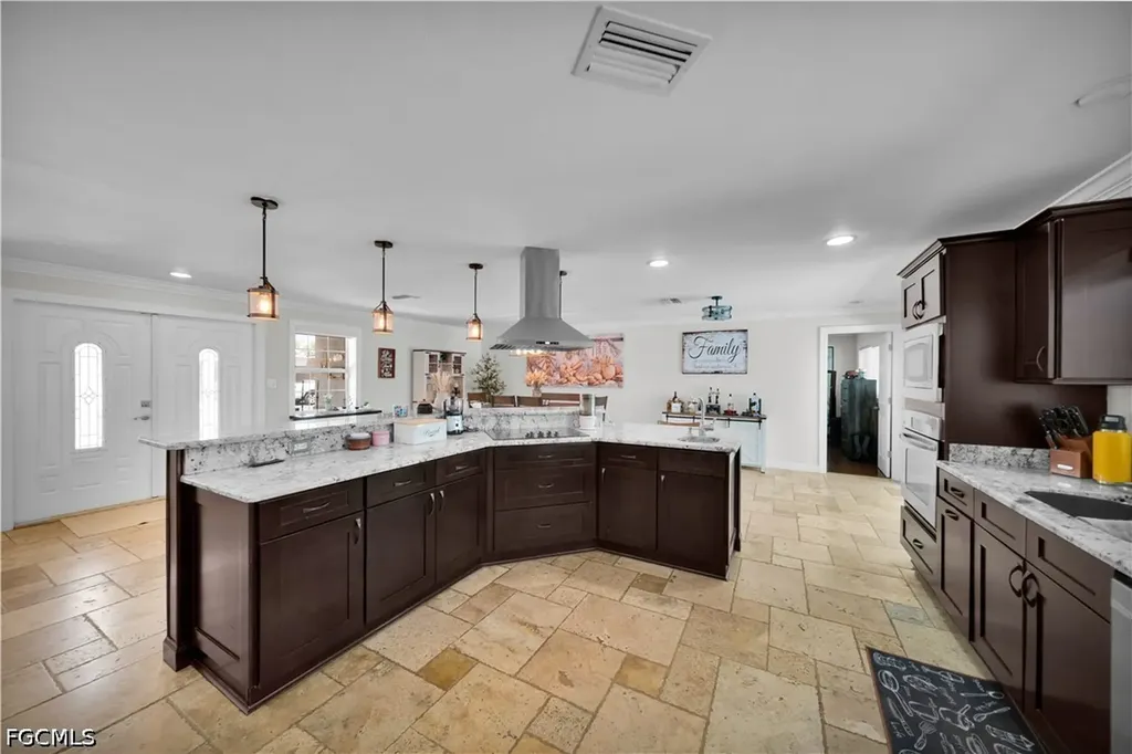 19901 Pine Echo Road North Fort Myers FL 33917