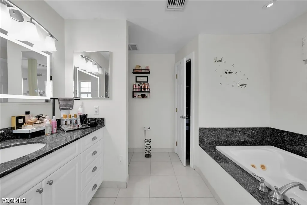 19901 Pine Echo Road North Fort Myers FL 33917