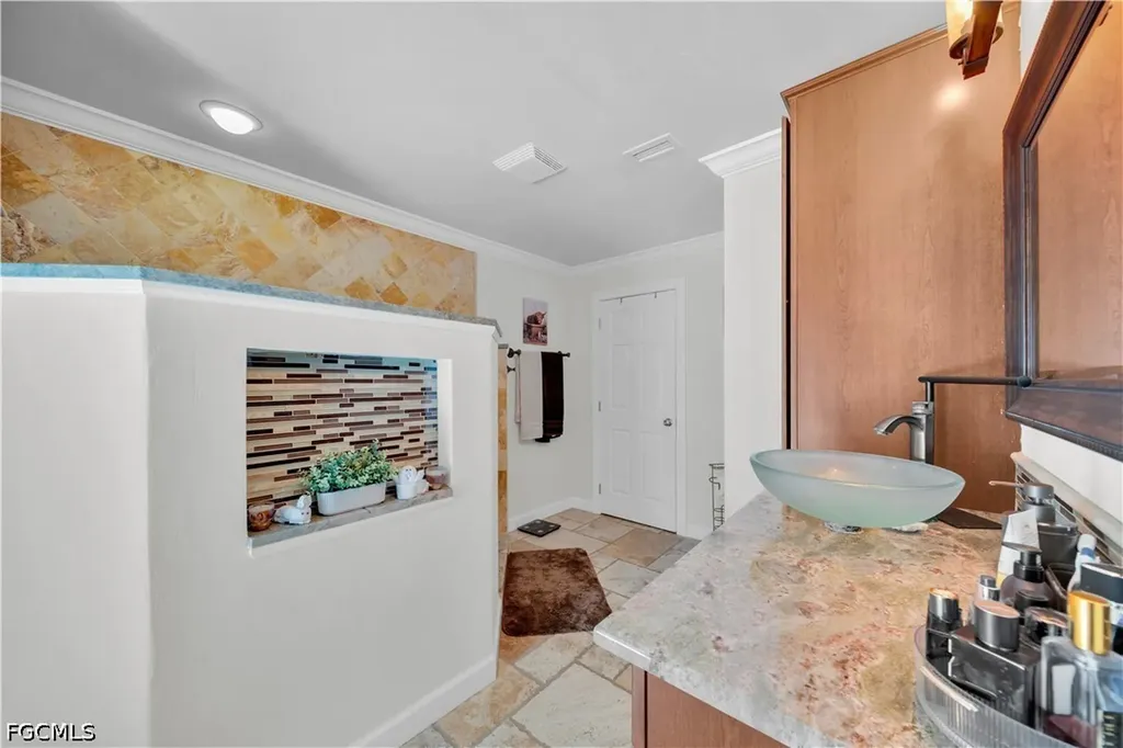 19901 Pine Echo Road North Fort Myers FL 33917