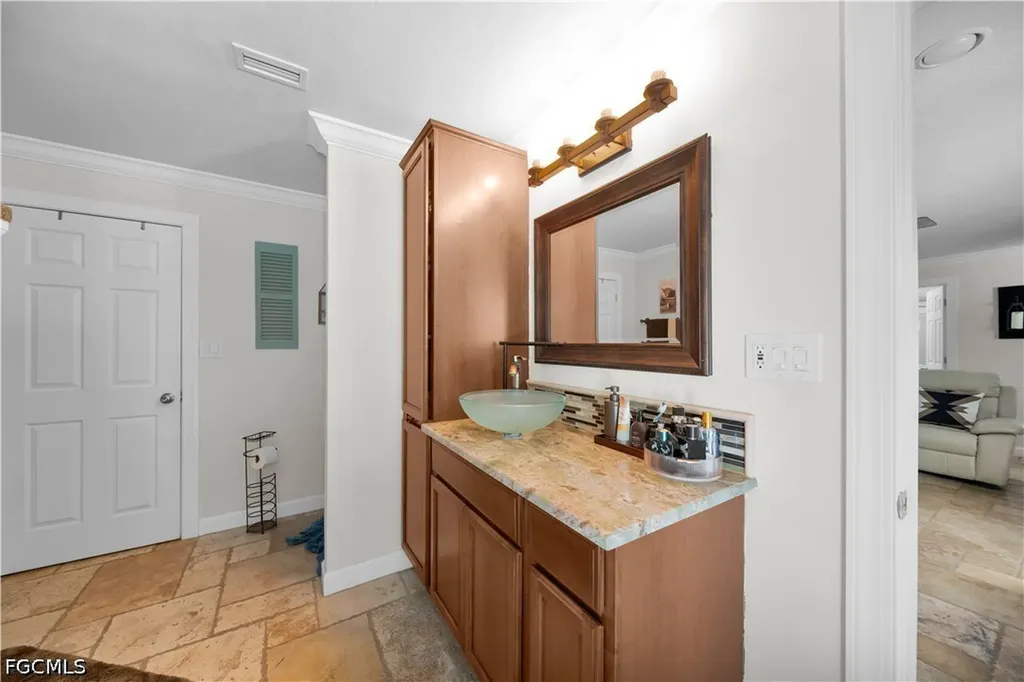 19901 Pine Echo Road North Fort Myers FL 33917