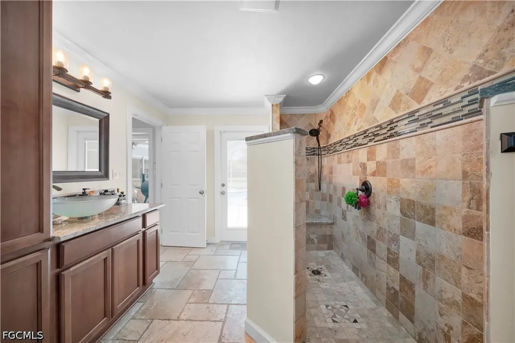 19901 Pine Echo Road North Fort Myers FL 33917