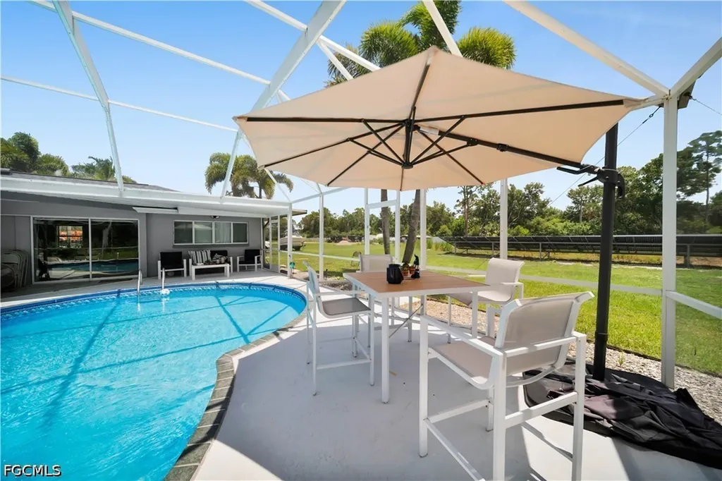 19901 Pine Echo Road North Fort Myers FL 33917