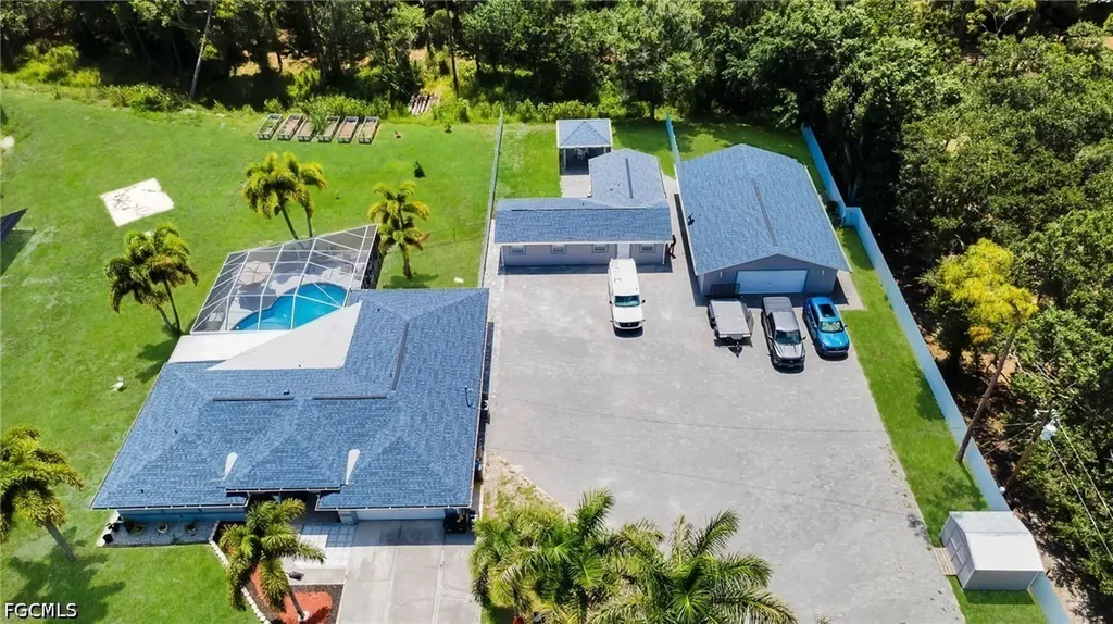 19901 Pine Echo Road North Fort Myers FL 33917