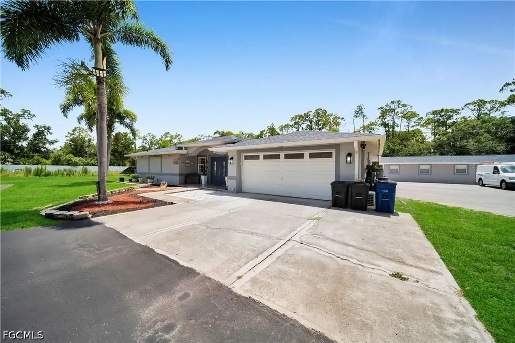 19901 Pine Echo Road North Fort Myers FL 33917