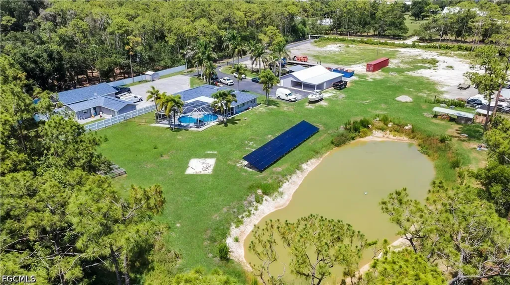 19901 Pine Echo Road North Fort Myers FL 33917
