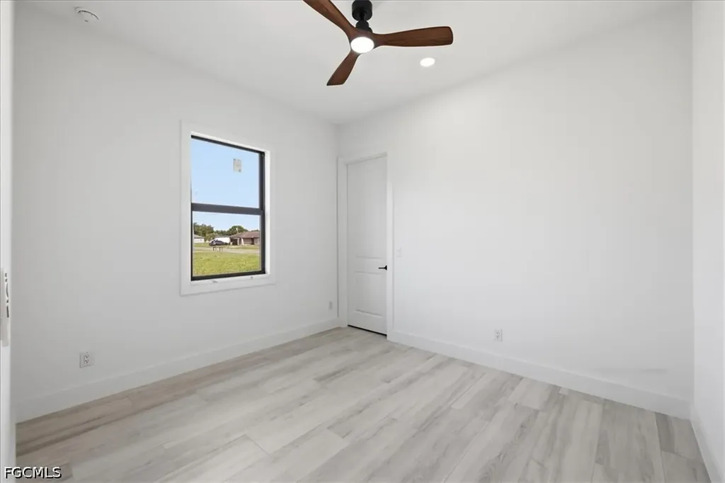 1321 NE 17th Terrace Cape Coral FL 33909