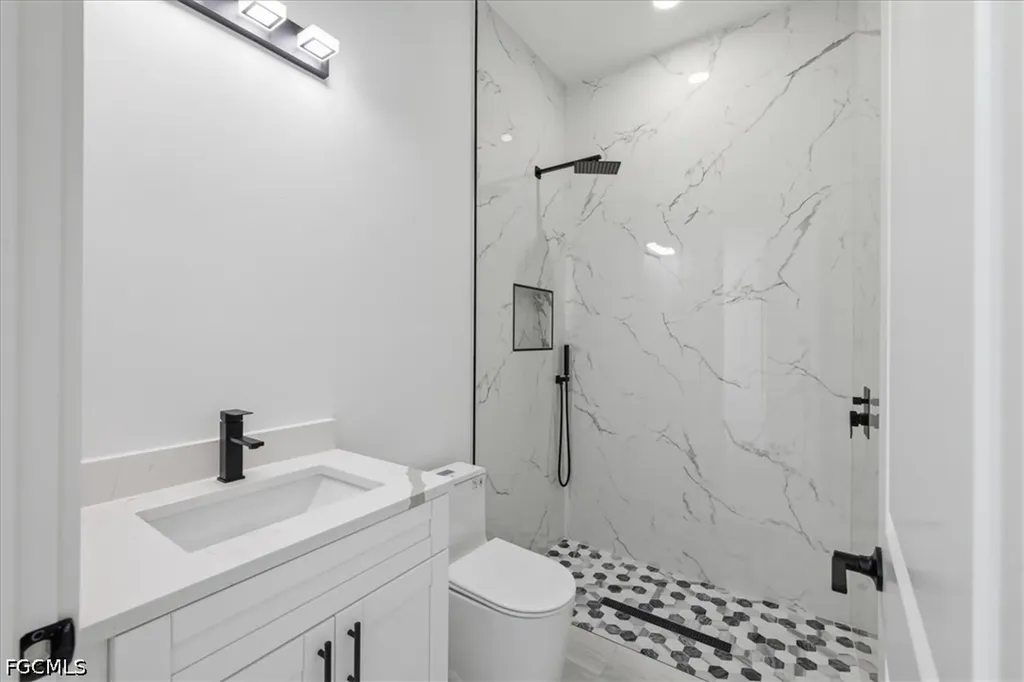 1321 NE 17th Terrace Cape Coral FL 33909