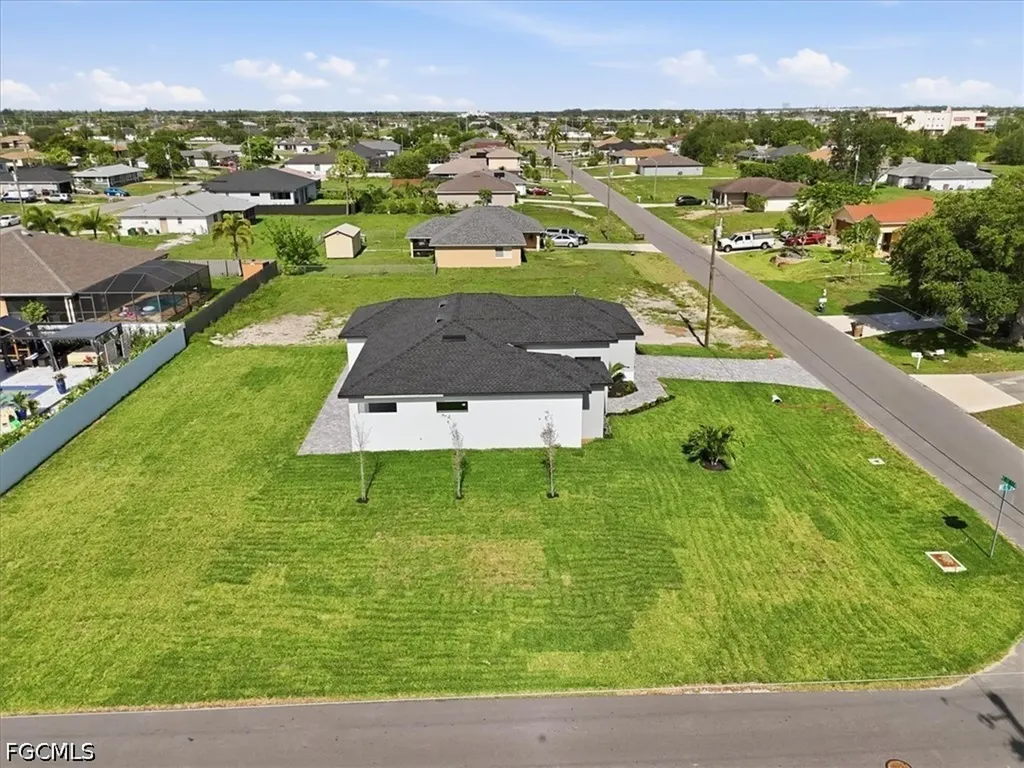 1321 NE 17th Terrace Cape Coral FL 33909