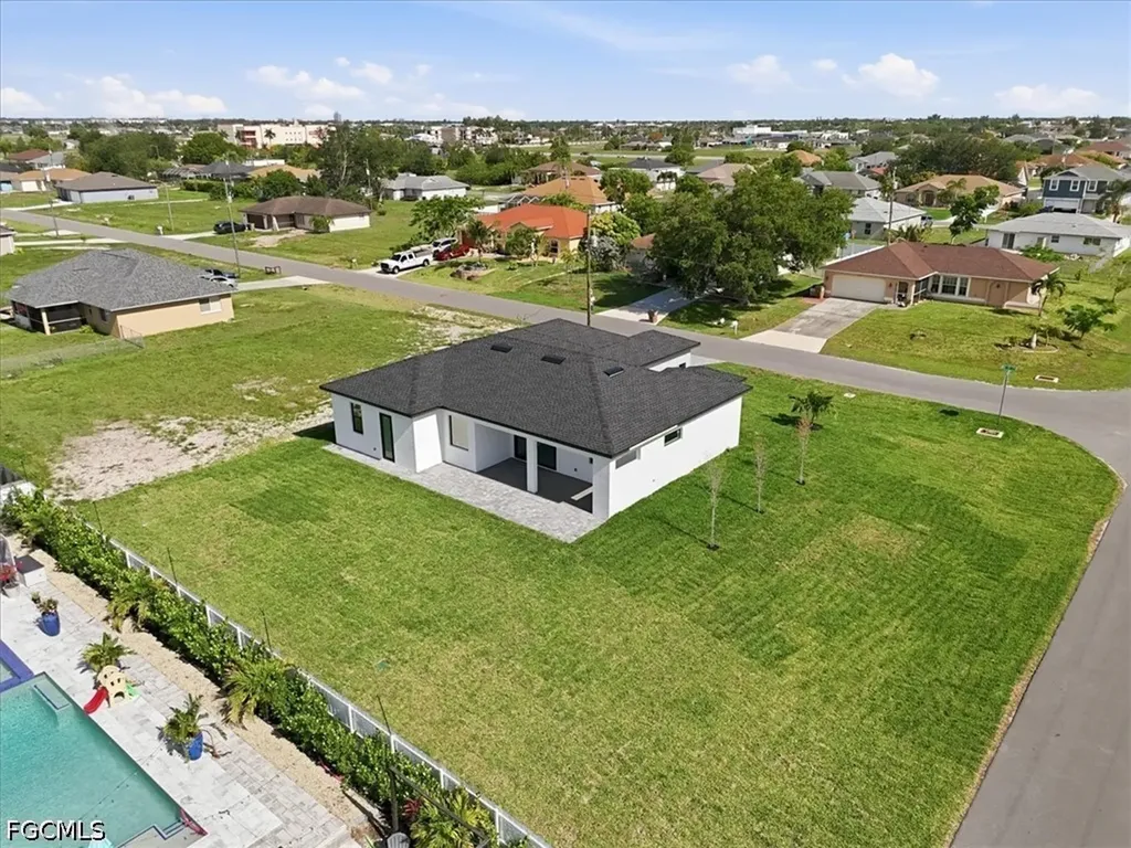 1321 NE 17th Terrace Cape Coral FL 33909