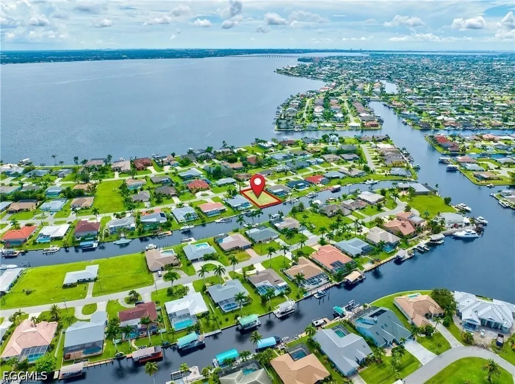 2227 SE 27th Terrace Cape Coral FL 33904