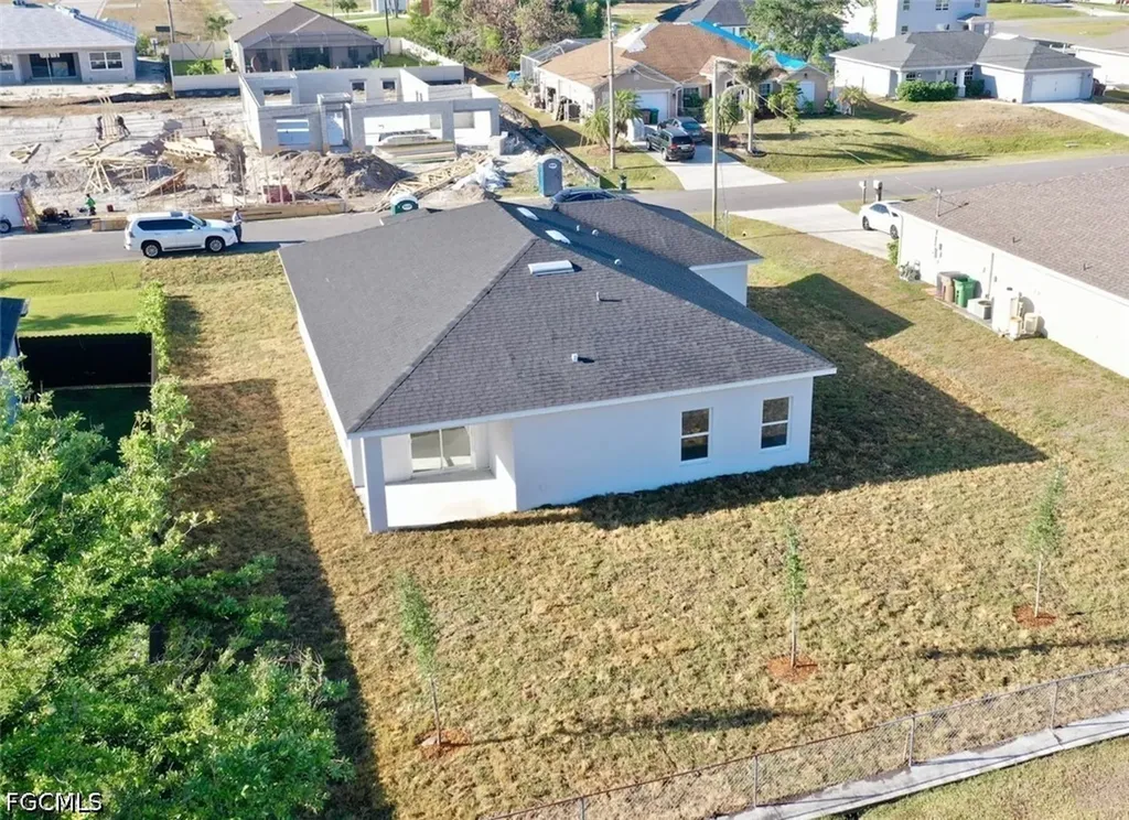 820 NE 7th Place Cape Coral FL 33993
