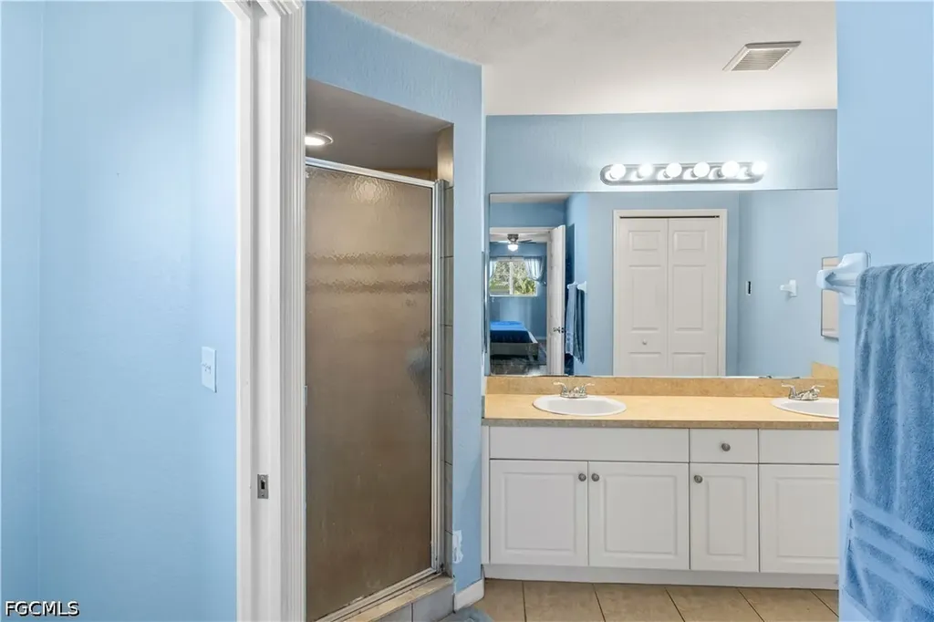 4409 Jacaranda Parkway W Cape Coral FL 33993