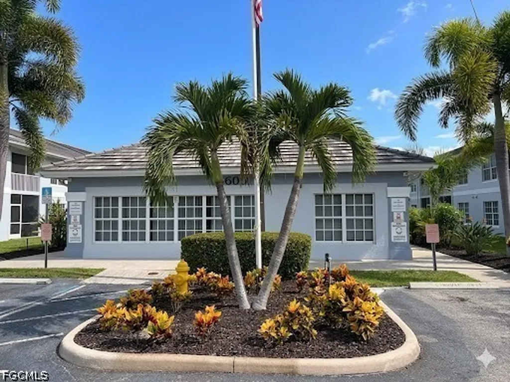 8326 Bernwood Cove Loop Fort Myers FL 33966
