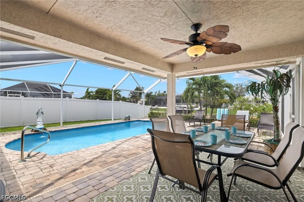 1023 SE 15th Street Cape Coral FL 33990