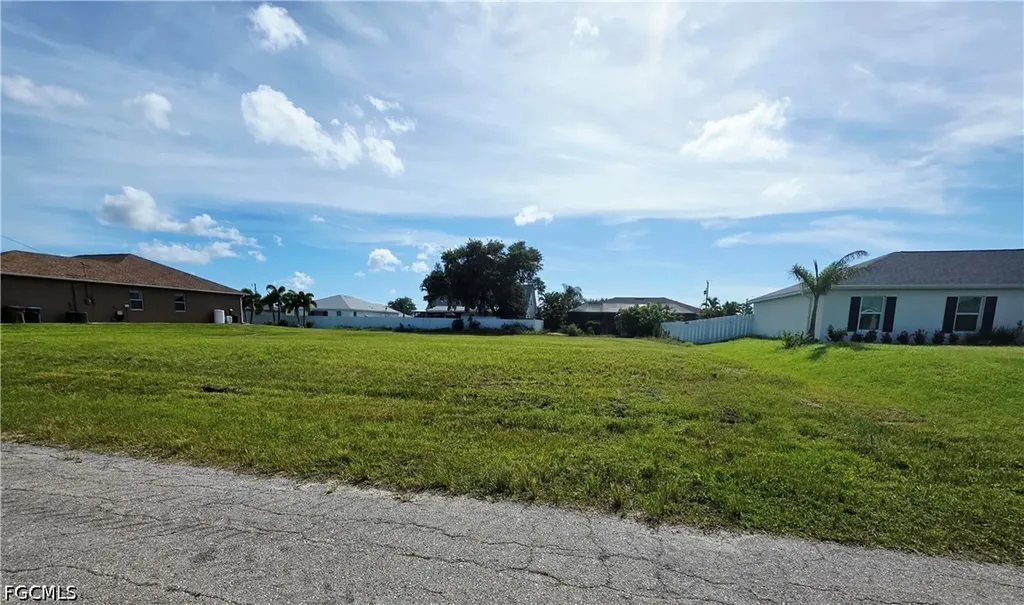 1216 NW 14th Place Cape Coral FL 33993