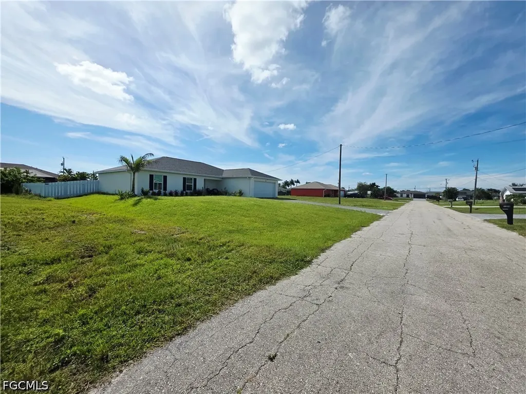 1216 NW 14th Place Cape Coral FL 33993