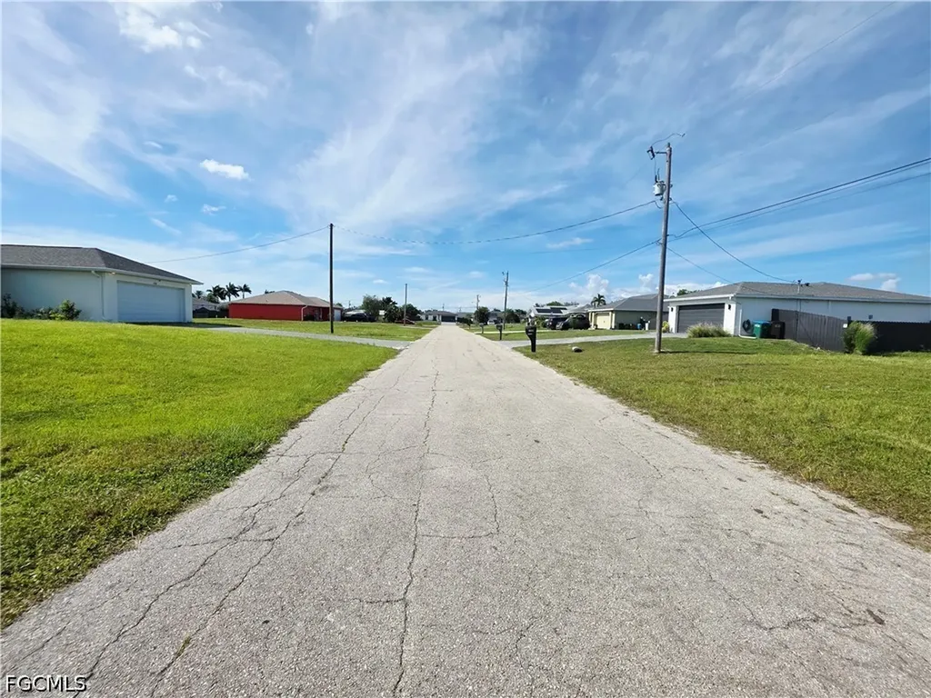 1216 NW 14th Place Cape Coral FL 33993