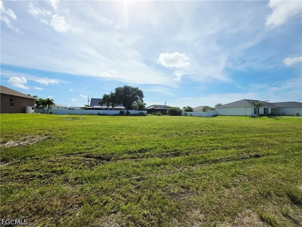 1216 NW 14th Place Cape Coral FL 33993