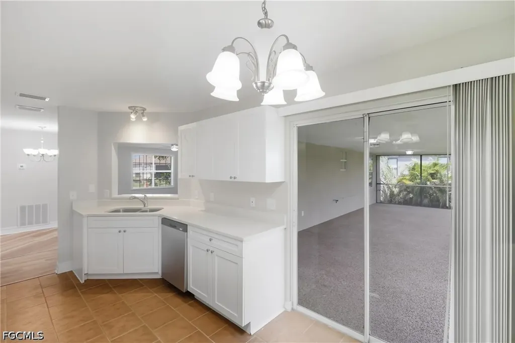 1505 NE 6th Place Cape Coral FL 33909