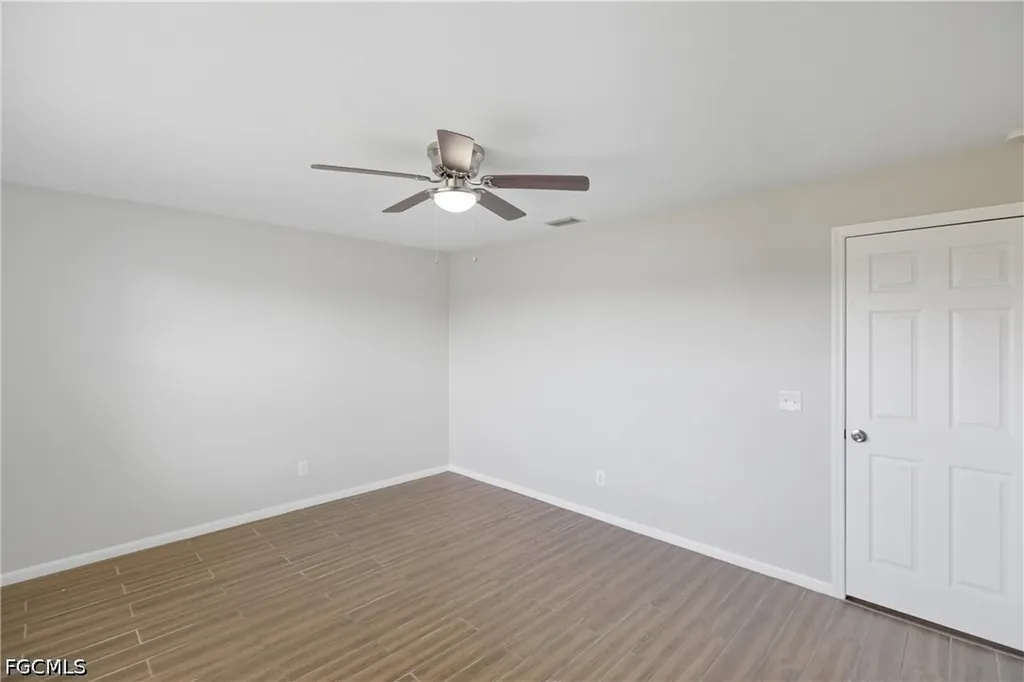 1505 NE 6th Place Cape Coral FL 33909