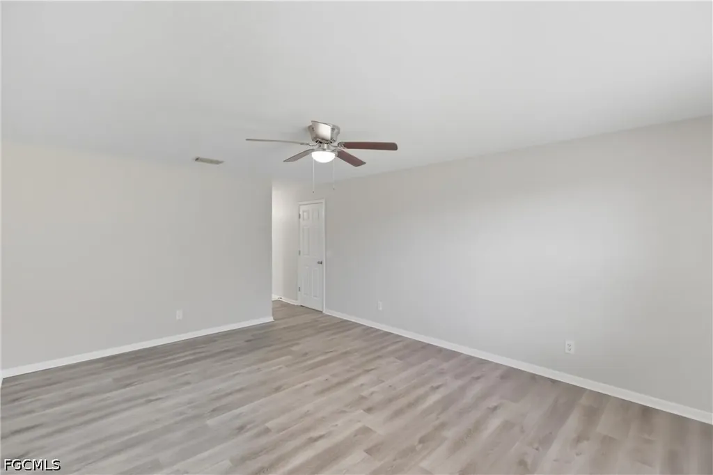 1505 NE 6th Place Cape Coral FL 33909
