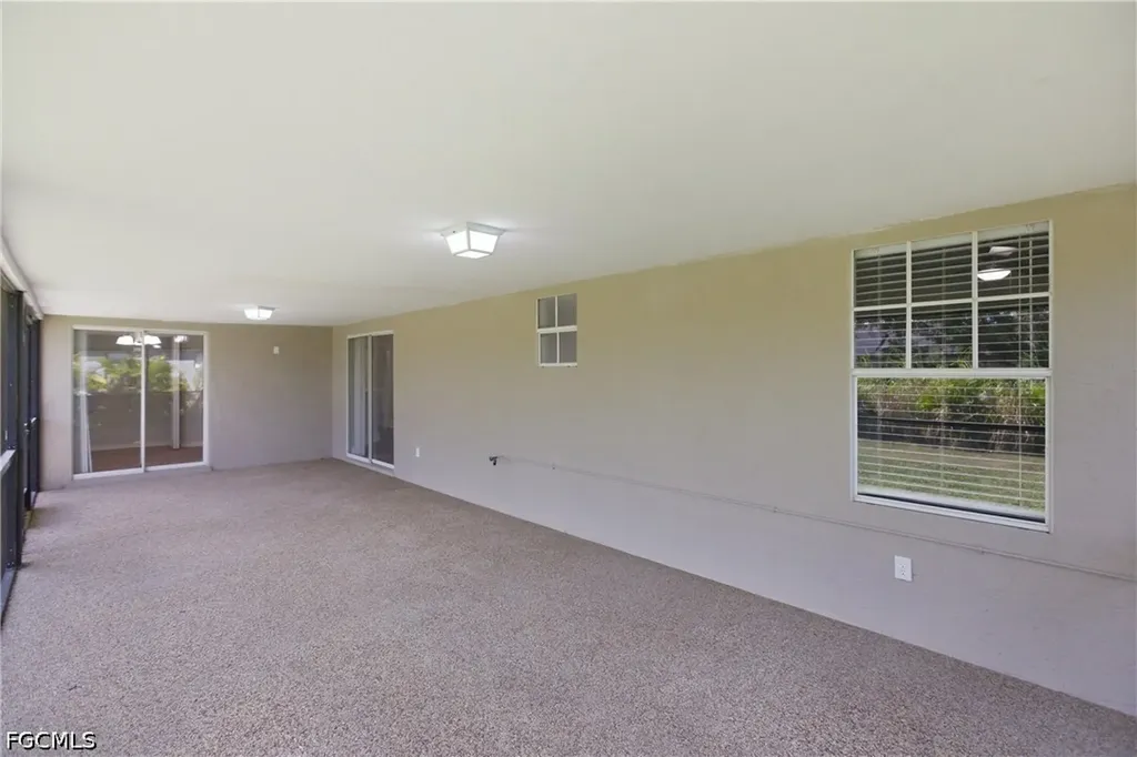 1505 NE 6th Place Cape Coral FL 33909