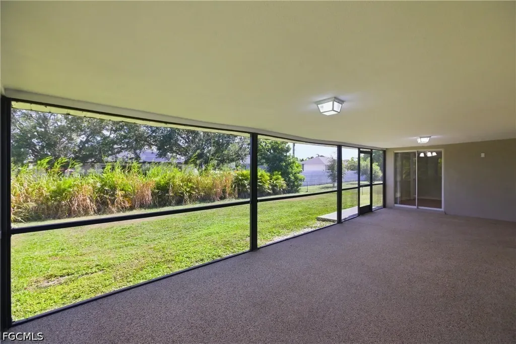 1505 NE 6th Place Cape Coral FL 33909
