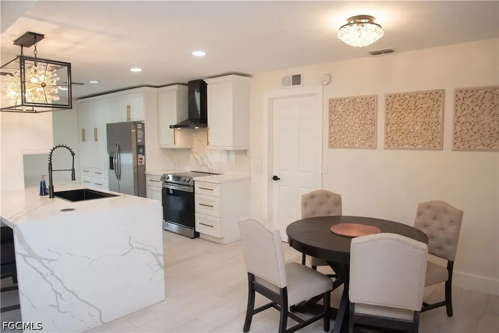 2804 SW 2nd Terrace Cape Coral FL 33991