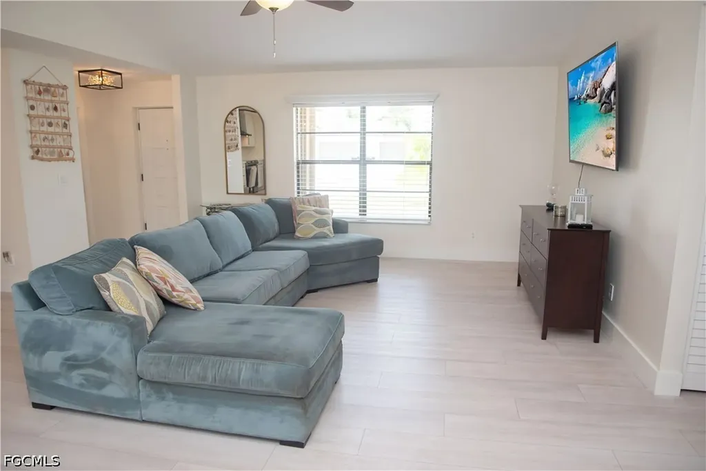 2804 SW 2nd Terrace Cape Coral FL 33991