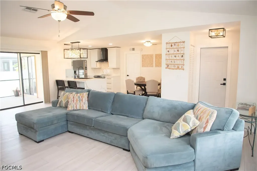 2804 SW 2nd Terrace Cape Coral FL 33991