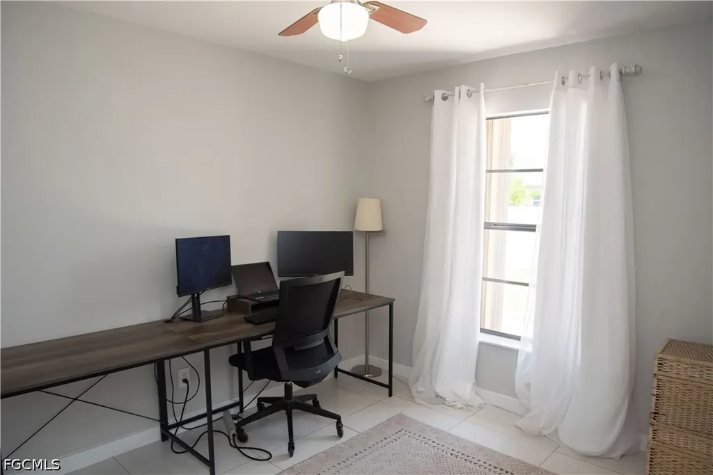 2804 SW 2nd Terrace Cape Coral FL 33991