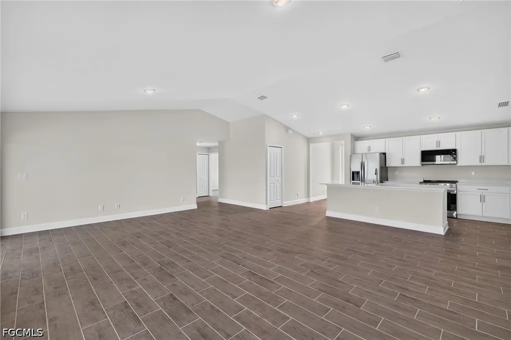 1106 NW 8th Place Cape Coral FL 33993