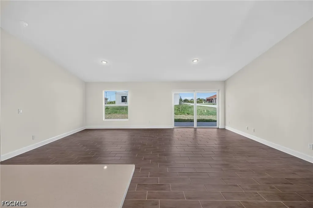 1106 NW 8th Place Cape Coral FL 33993