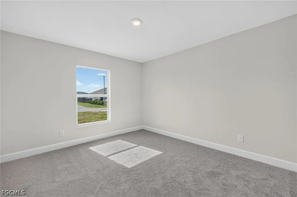 1106 NW 8th Place Cape Coral FL 33993