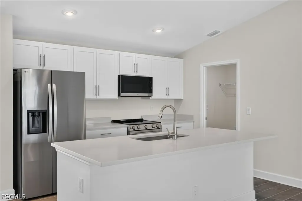 1106 NW 8th Place Cape Coral FL 33993