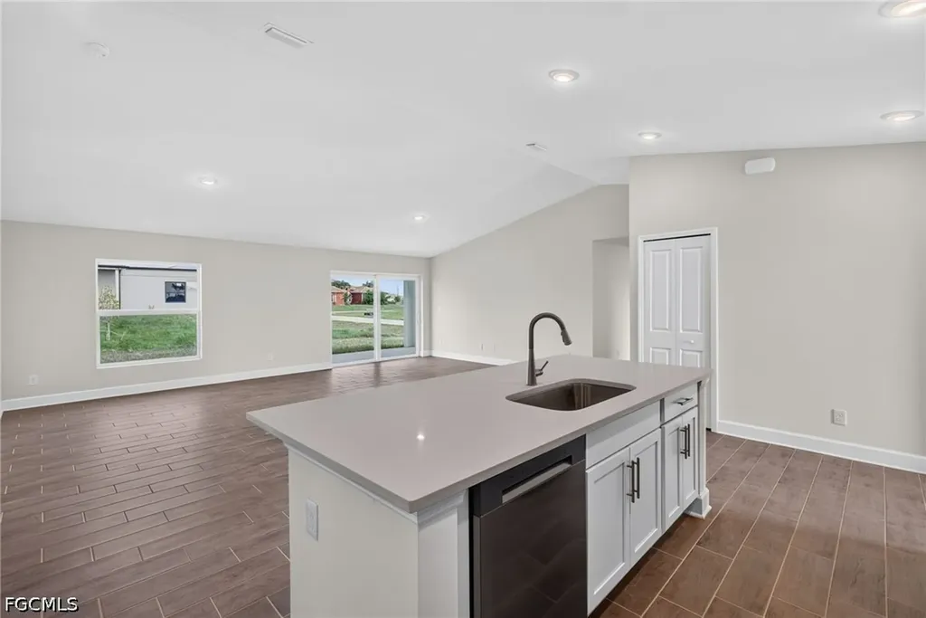 1106 NW 8th Place Cape Coral FL 33993