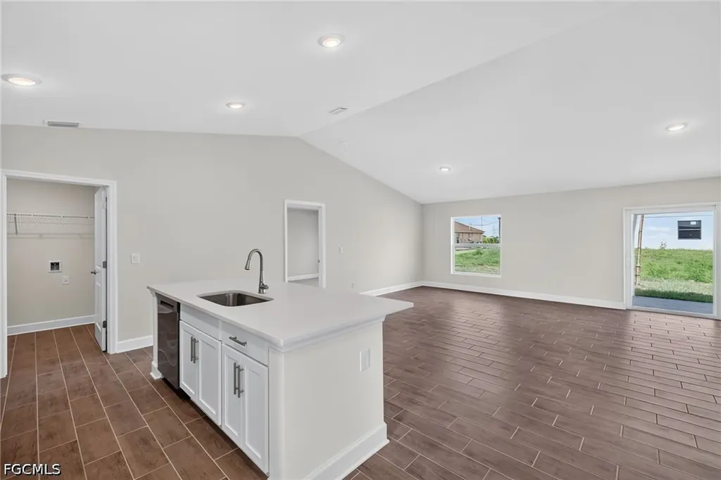 1106 NW 8th Place Cape Coral FL 33993