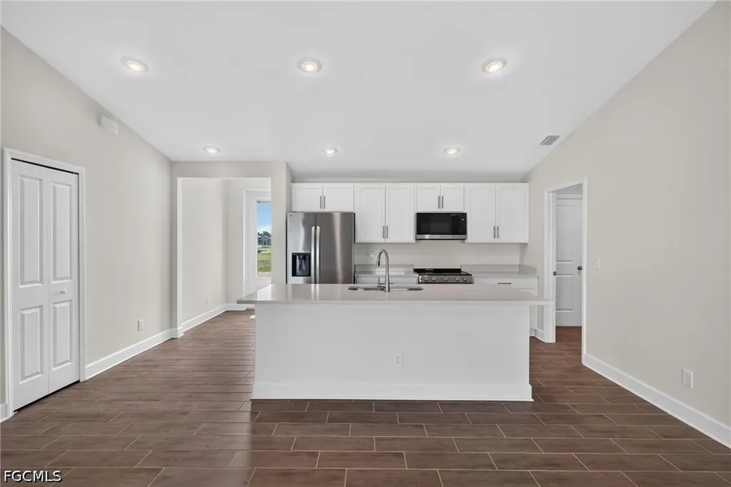 1106 NW 8th Place Cape Coral FL 33993