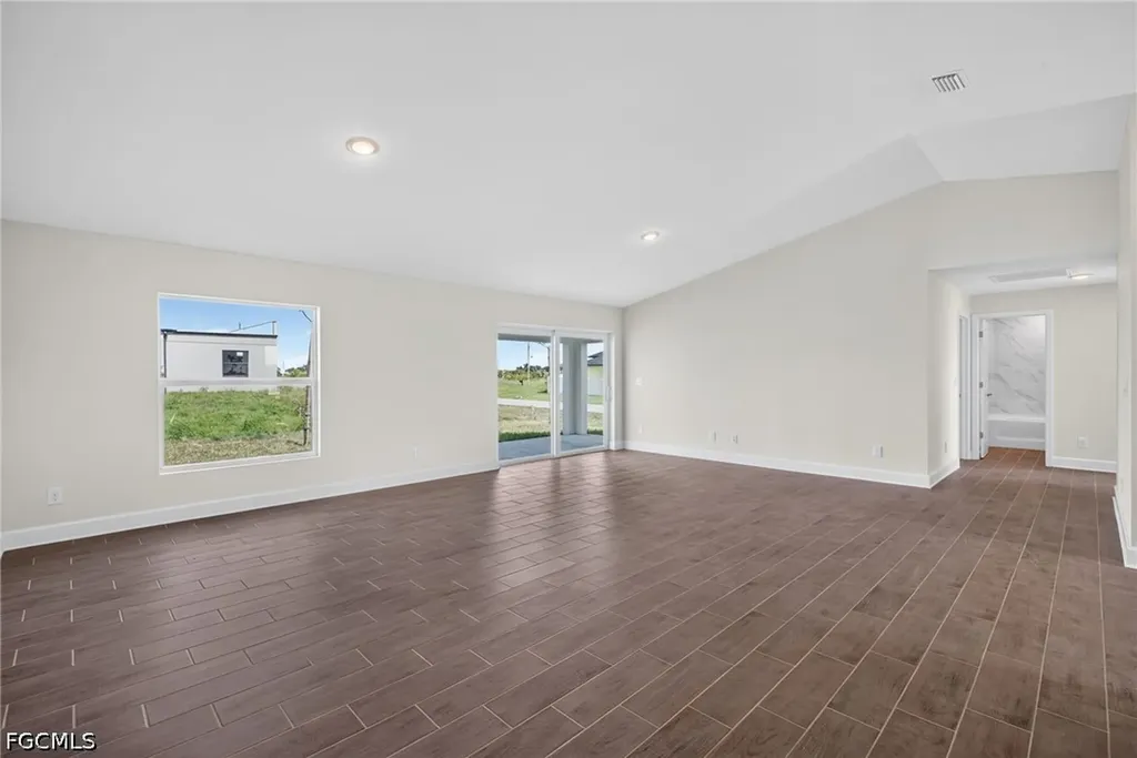 1106 NW 8th Place Cape Coral FL 33993