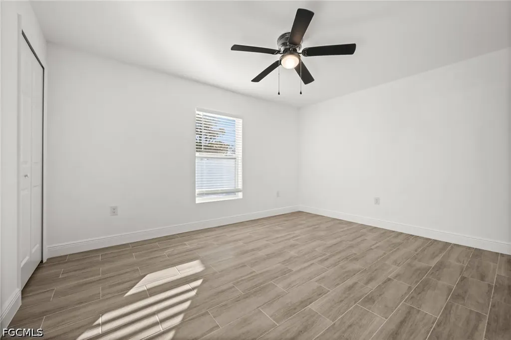 915-917 Graystone Avenue Lehigh Acres FL 33974