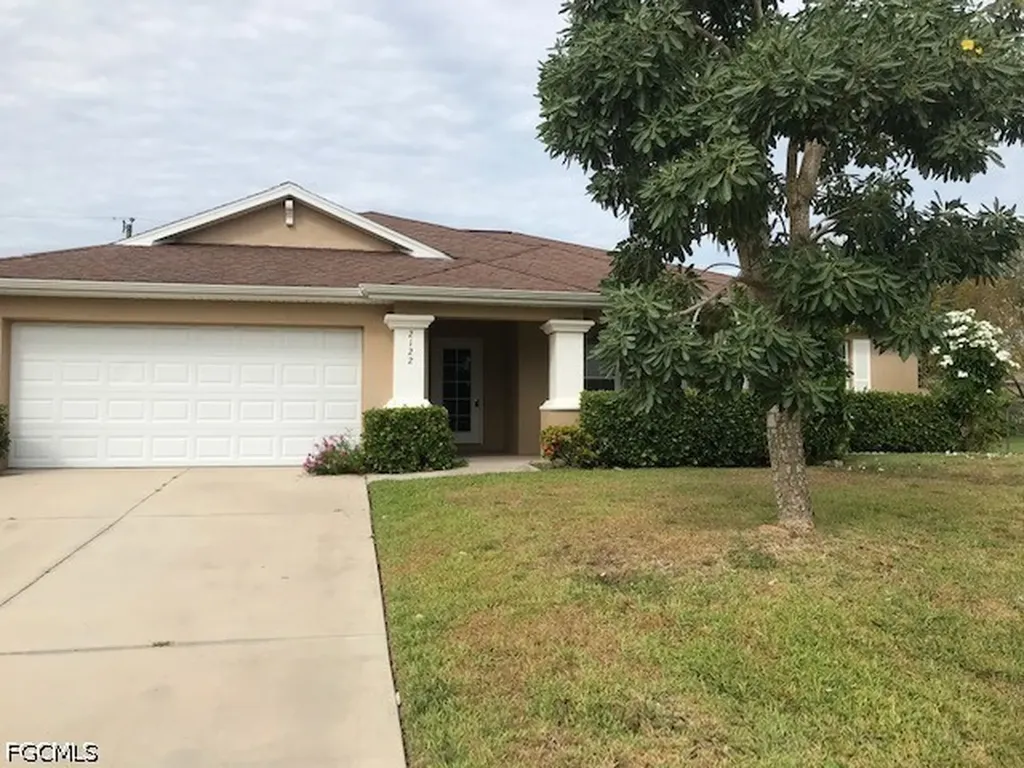 2122 NE 14th Avenue Cape Coral FL 33909