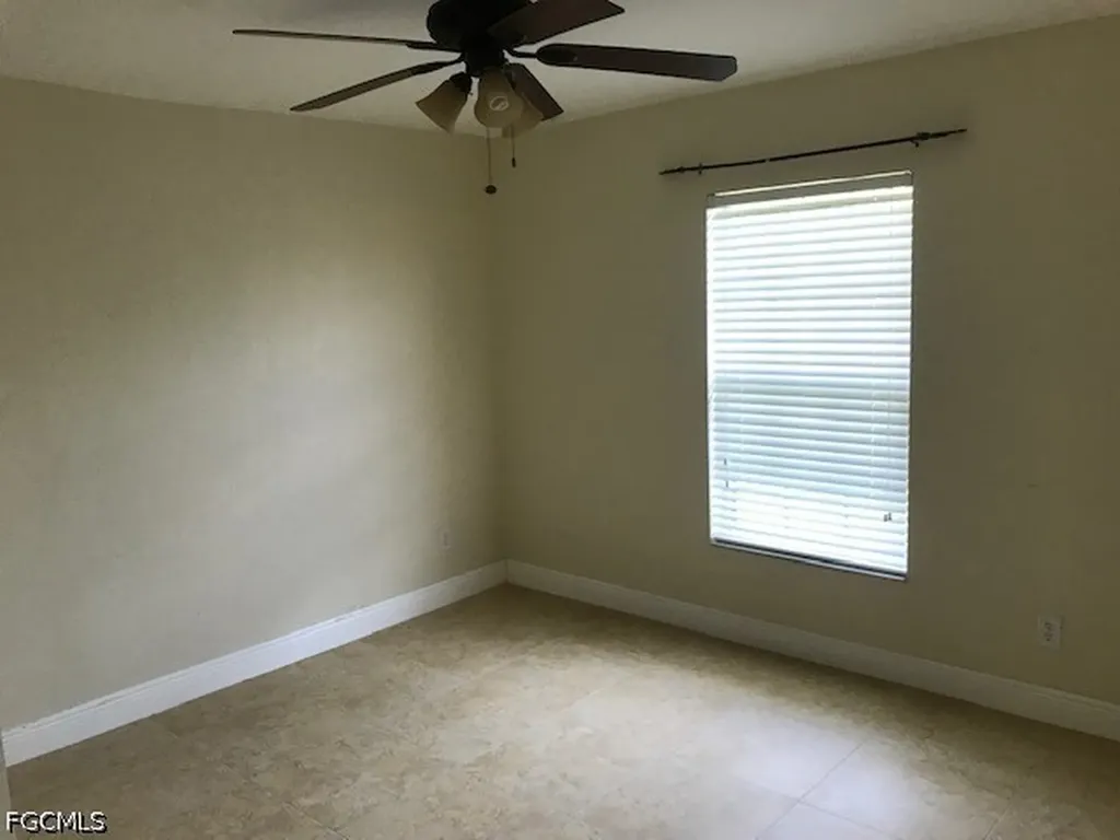 2122 NE 14th Avenue Cape Coral FL 33909