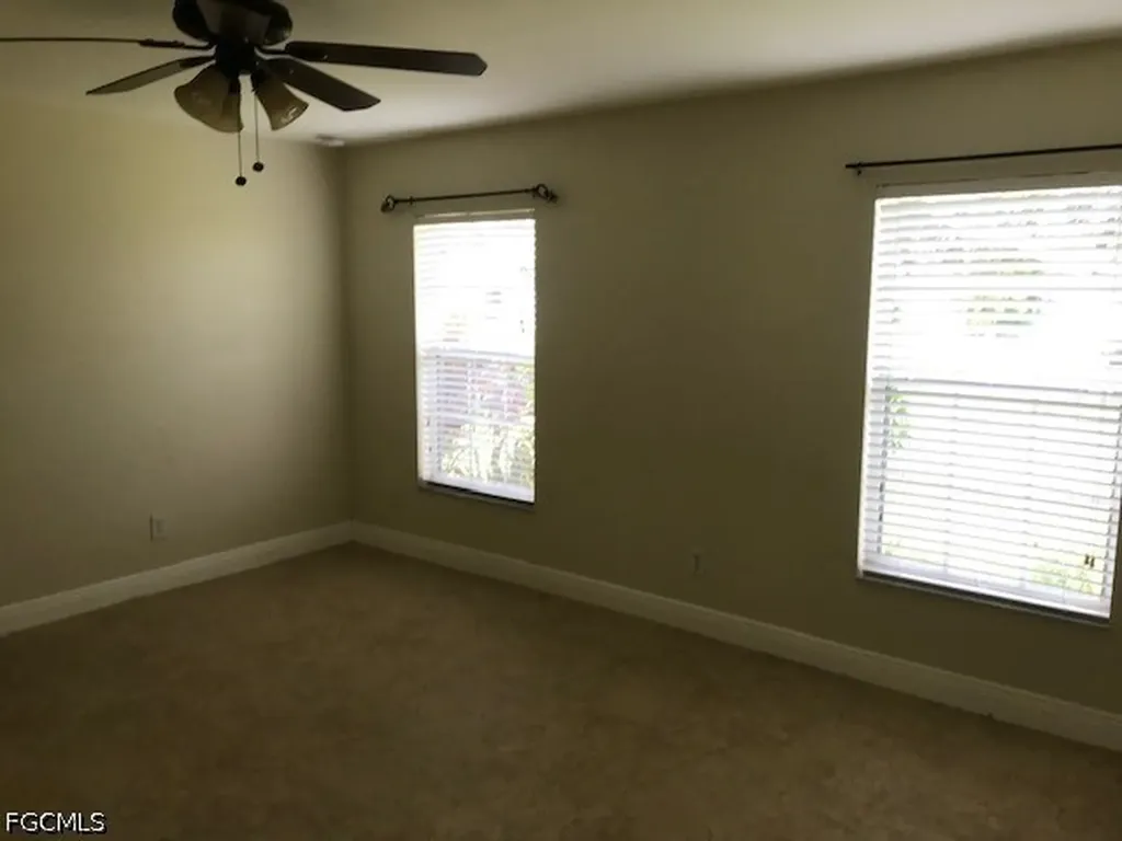 2122 NE 14th Avenue Cape Coral FL 33909