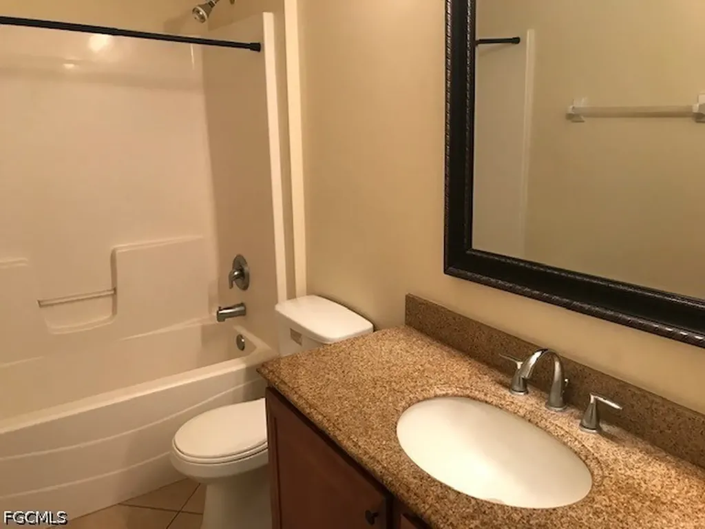 2122 NE 14th Avenue Cape Coral FL 33909