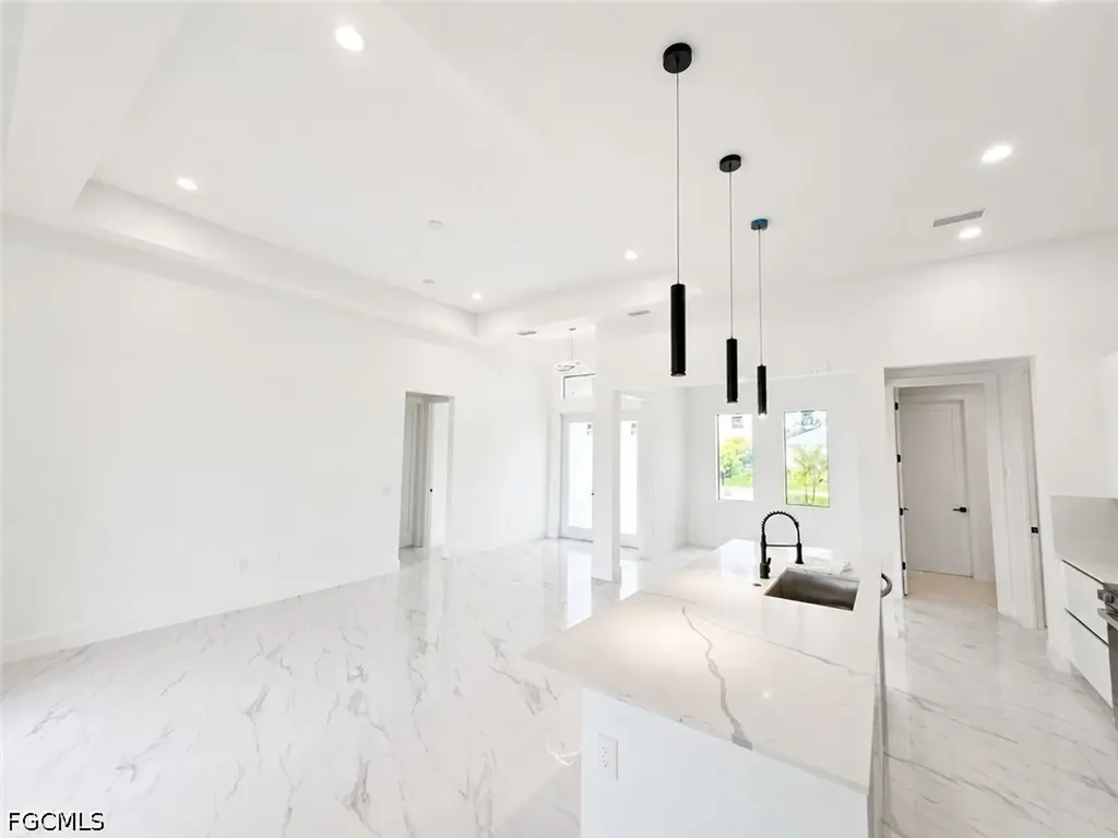 1403 NE 19th Terrace Cape Coral FL 33909