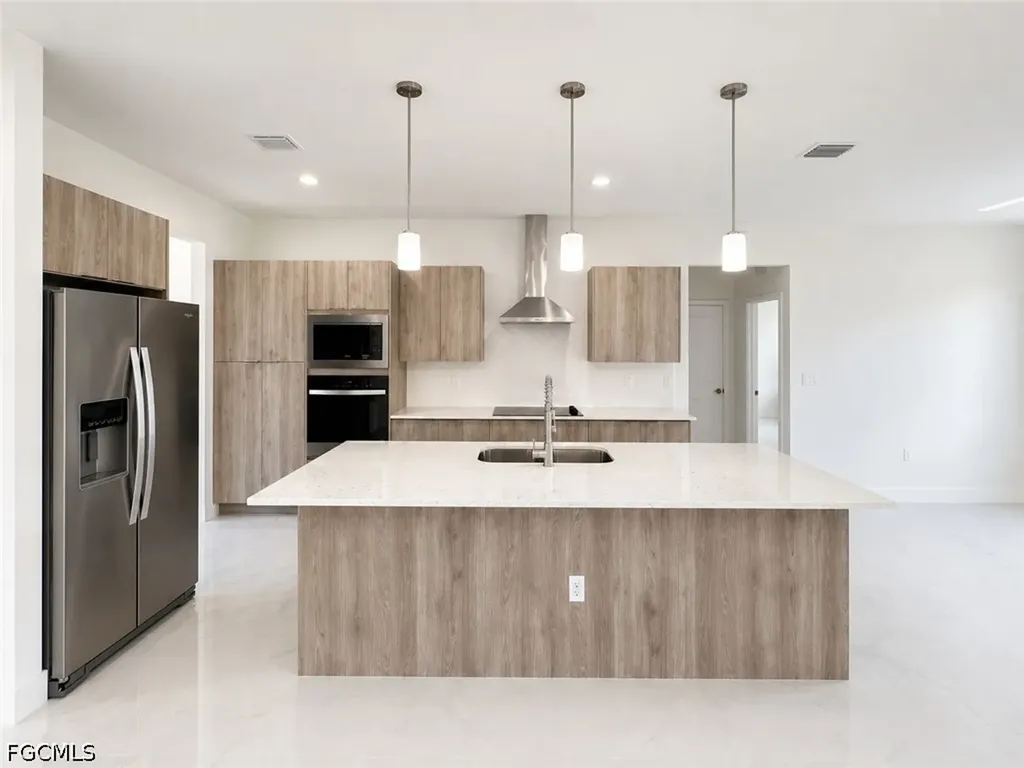 8034 Life Circle Labelle FL 33935